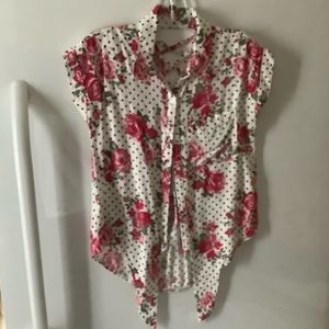 NO BOUNDARIES Floral Lace Shear Waist tied Top